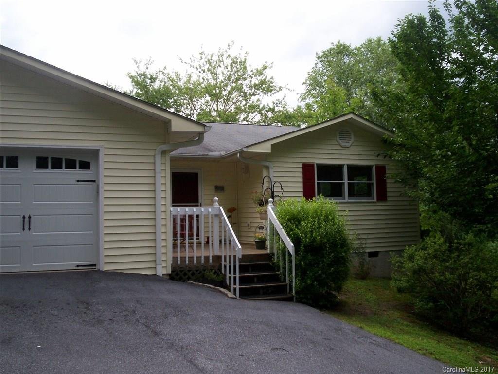 Property image 1 at 120 Russell Circle, Penrose, NC 28766