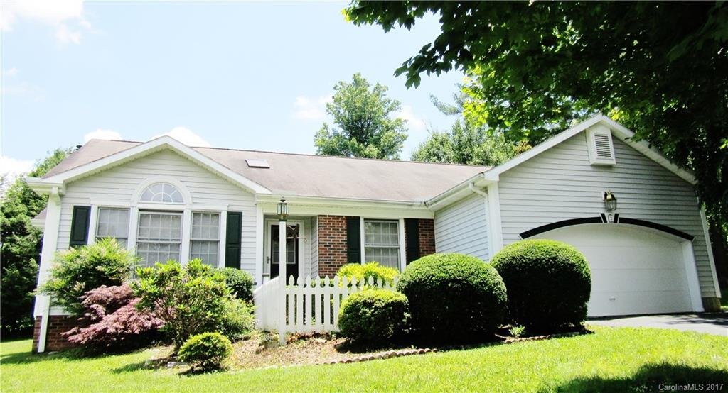 Property image 1 at 2 Old Applewood Lane, Hendersonville, NC 28739