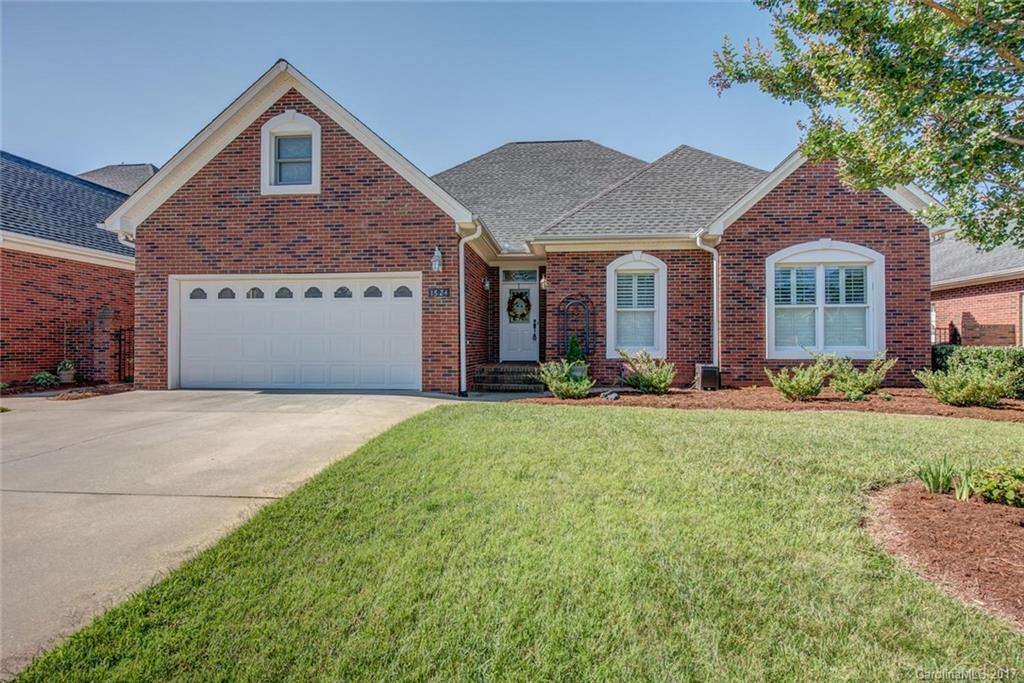 Property image 1 at 1524 Elkhart Circle, Gastonia, NC 28054