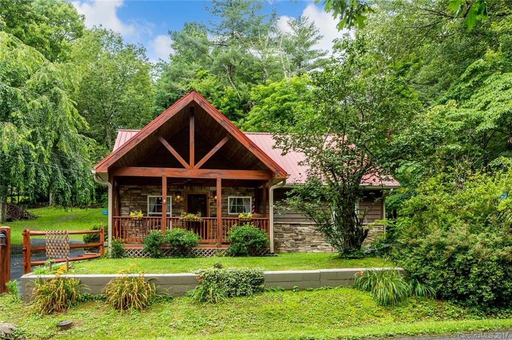 Property image 1 at 520 Fairway Drive, Hendersonville, NC 28739