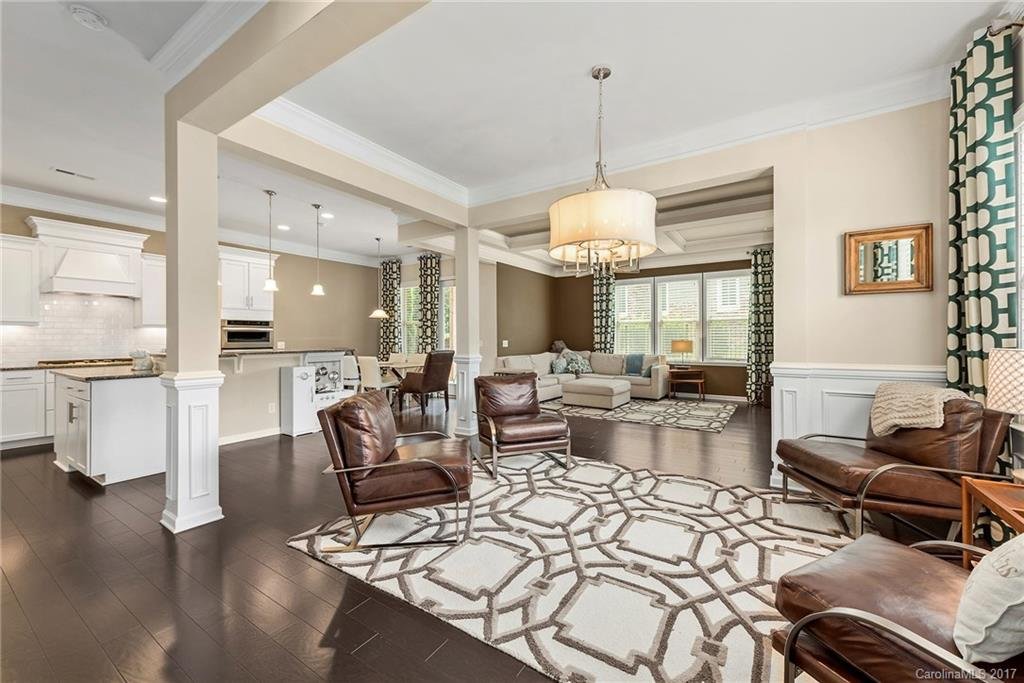 Property image 1 at 503 Dixter Lane, Charlotte, NC 28211