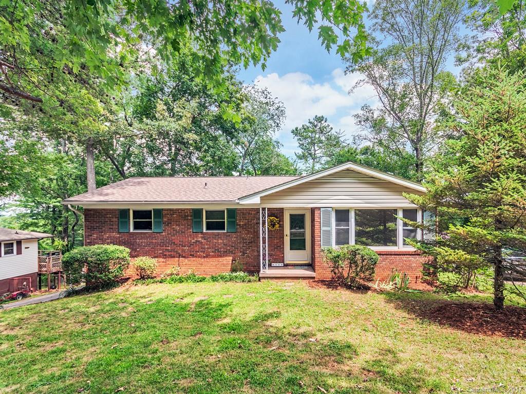 Property image 1 at 142 Stradley Mountain Road, Asheville, NC 28806