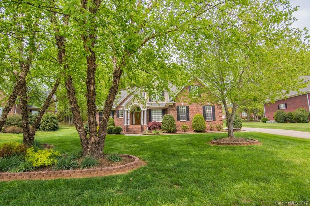 Property image 1 at 131 Eaglecrest Drive, Matthews, NC 28104