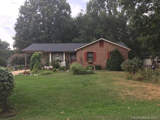 Property image 1 at 143 Barclay Lane, Mooresville, NC 28115