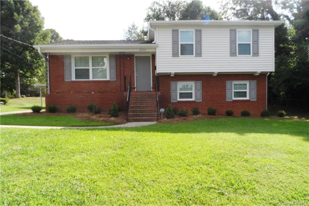 Property image 1 at 2531 Tanglebrook Lane, Charlotte, NC 28216