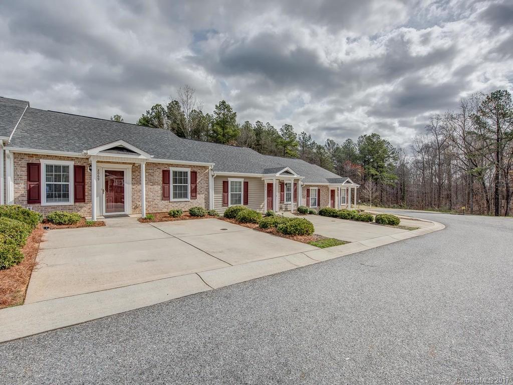 Property image 1 at 2069 Pin Oak Place, Cramerton, NC 28032
