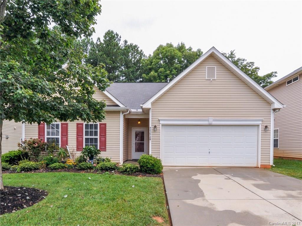 Property image 1 at 8429 Newfane Road, Charlotte, NC 28269