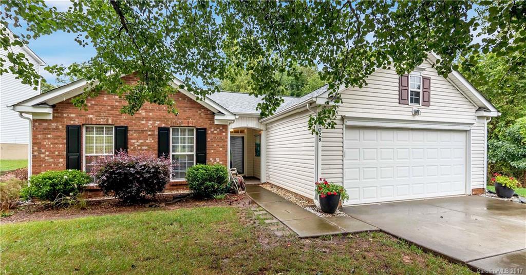 Property image 1 at 1028 Morning Glory Drive, Charlotte, NC 28262