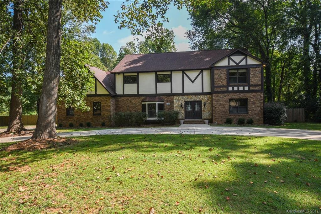 Property image 1 at 8428 Rego Street, Charlotte, NC 28216