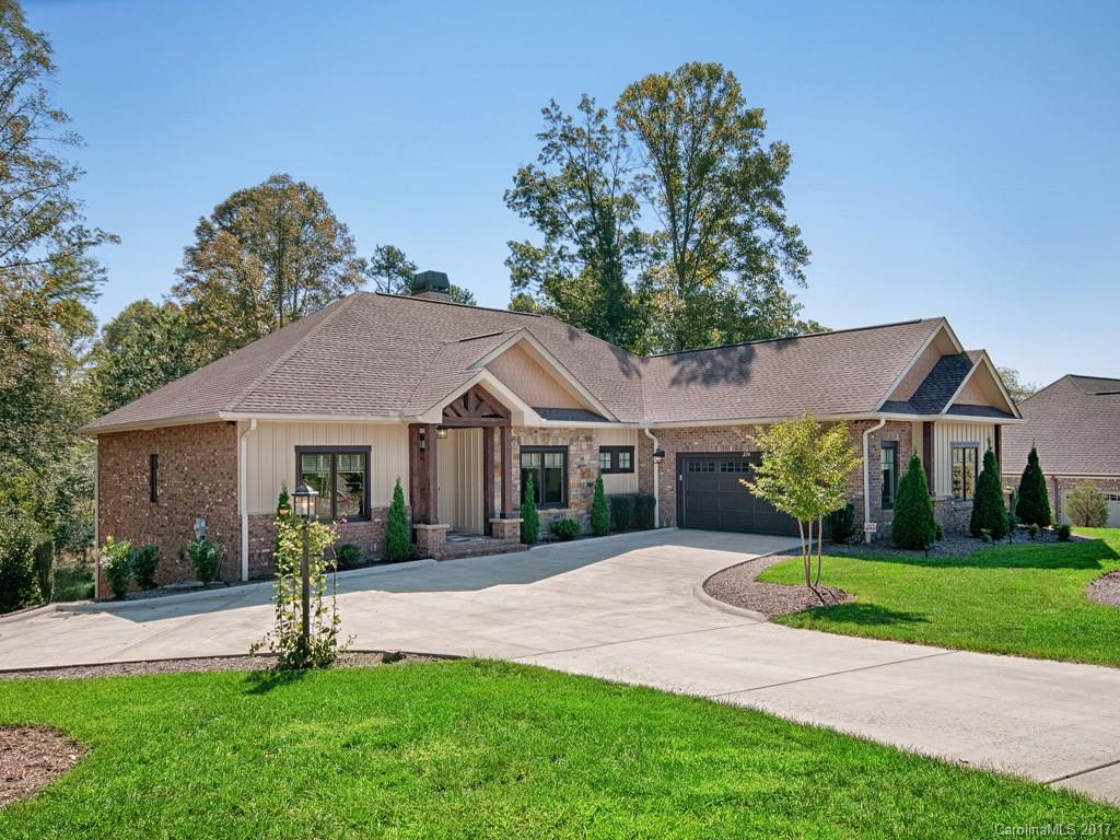 Property image 1 at 274 Majestic View Court, Hendersonville, NC 28791