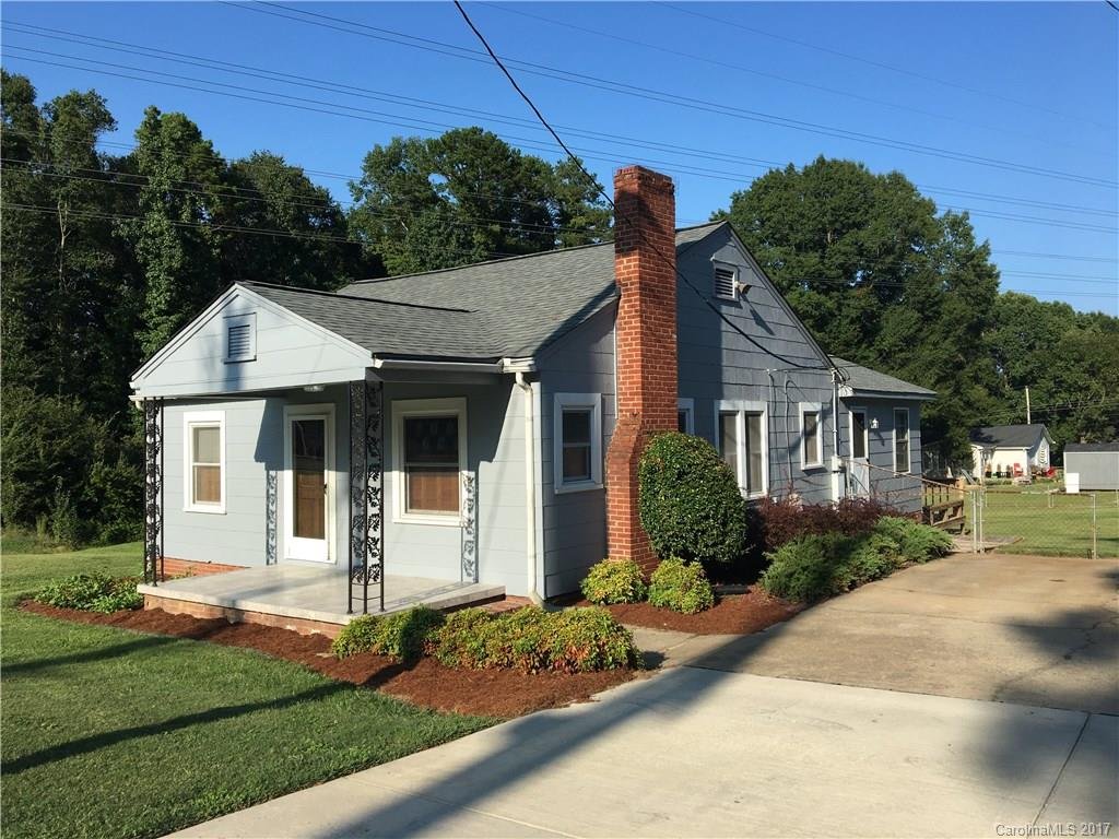 Property image 1 at 1744 Davis Park Road, Gastonia, NC 28052