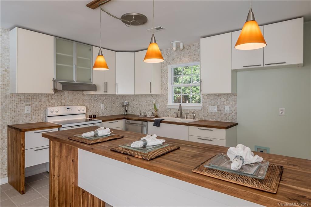 8801 Sharonbrook Drive