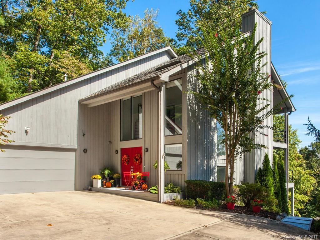 Property image 1 at 301 Jennifer Lane, Asheville, NC 28803