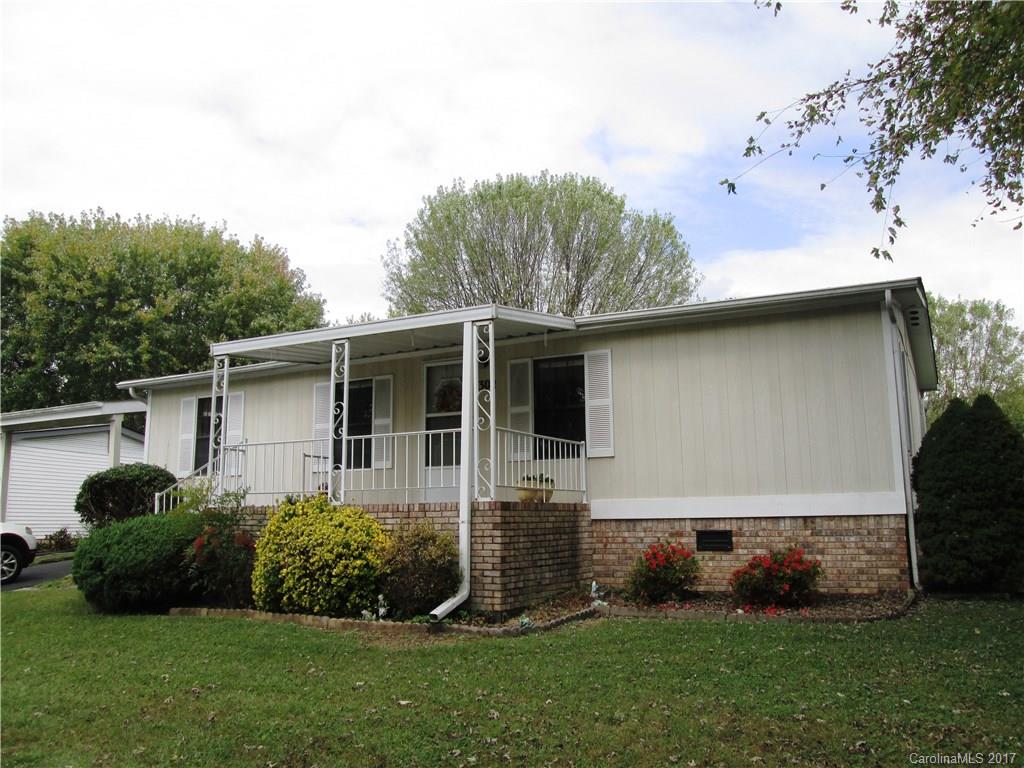 302 Meadowbrook Court