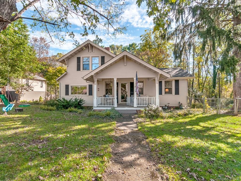 Property image 1 at 108 Arco Road, Asheville, NC 28805