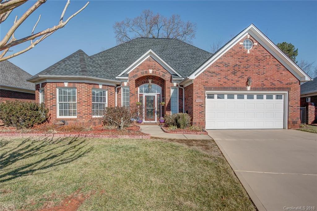 Property image 1 at 1511 Elkhart Circle, Gastonia, NC 28056