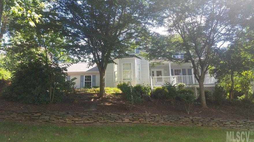 Property image 1 at 918 43rd Ave Court, Hickory, NC 28601