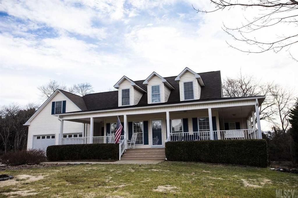 Property image 1 at 1802 Twin Ponds Drive, Hickory, NC 28602