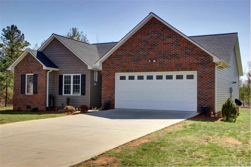 Property image 1 at 9036 Mccray Farms Drive, Hickory, NC 28601