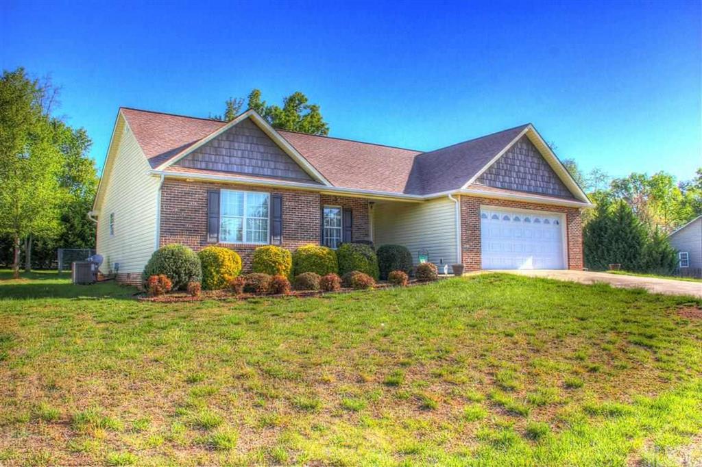 Property image 1 at 9027 Mccray Farms Drive, Hickory, NC 28601