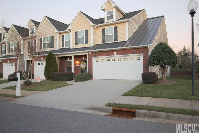 Property image 1 at 2016 Talbot Lane, Hickory, NC 28602