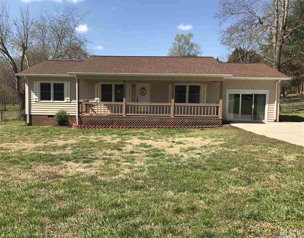 Property image 1 at 1517 Castell Lane, Hickory, NC 28601