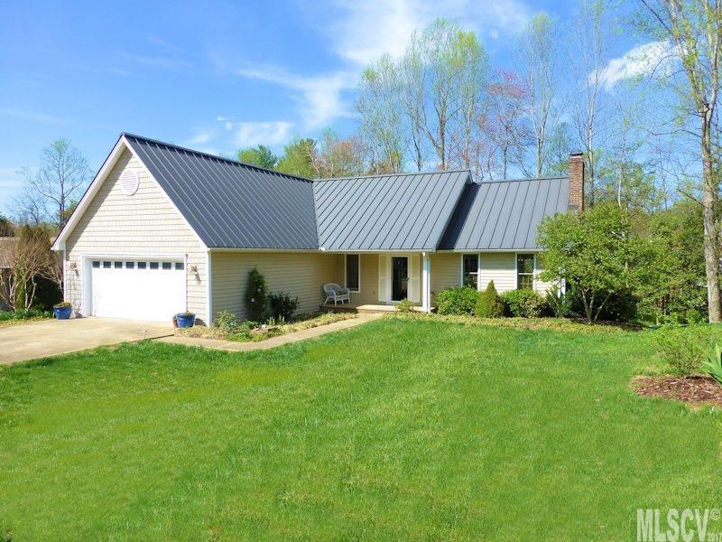 Property image 1 at 1435 33rd Avenue, Hickory, NC 28601