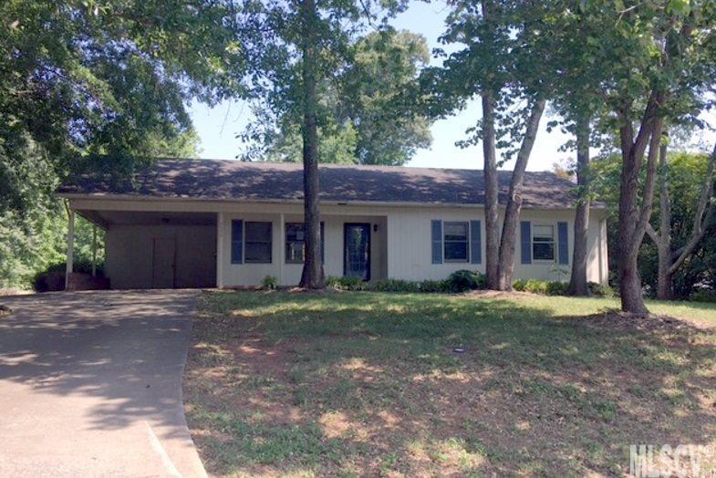 Property image 1 at 4652 Queens Road, Hickory, NC 28602