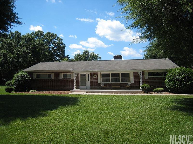 Property image 1 at 1404 36th Avenue Drive, Hickory, NC 28601