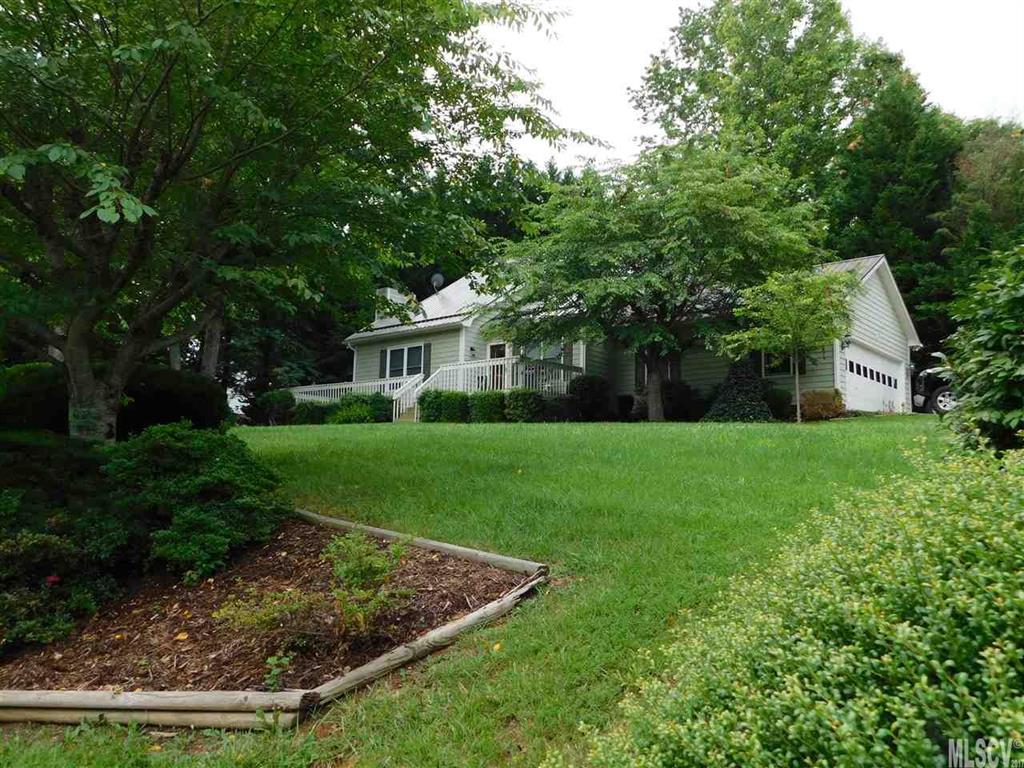 2261 Laurel Pointe Drive