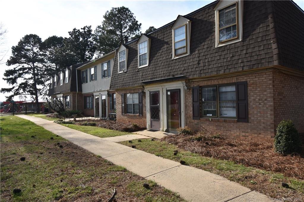 5829 Hunting Ridge Lane