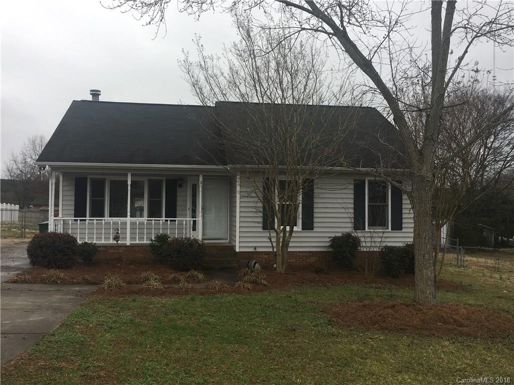 Property image 1 at 3367 Farm Lake Drive, Concord, NC 28027