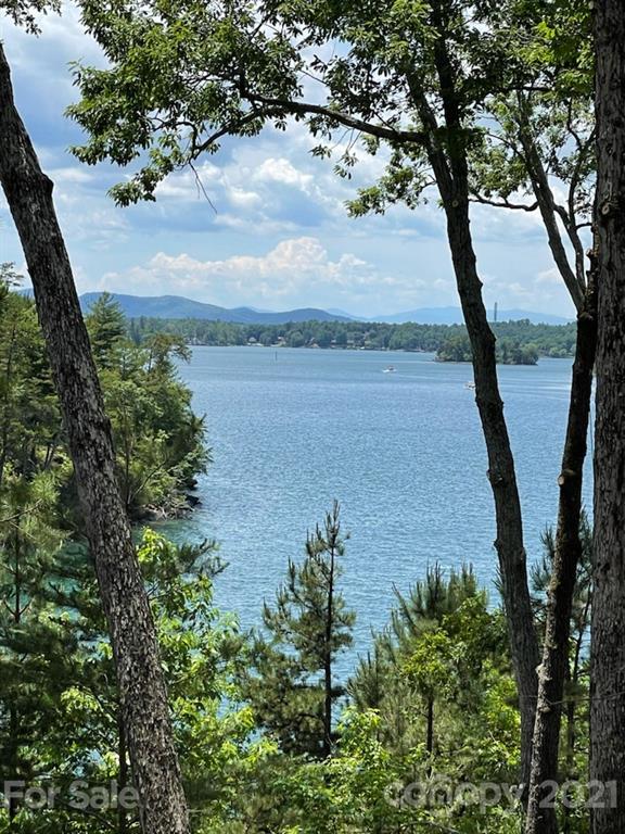 Property image 1 at 2086 Waterford Way, Morganton, NC 28655