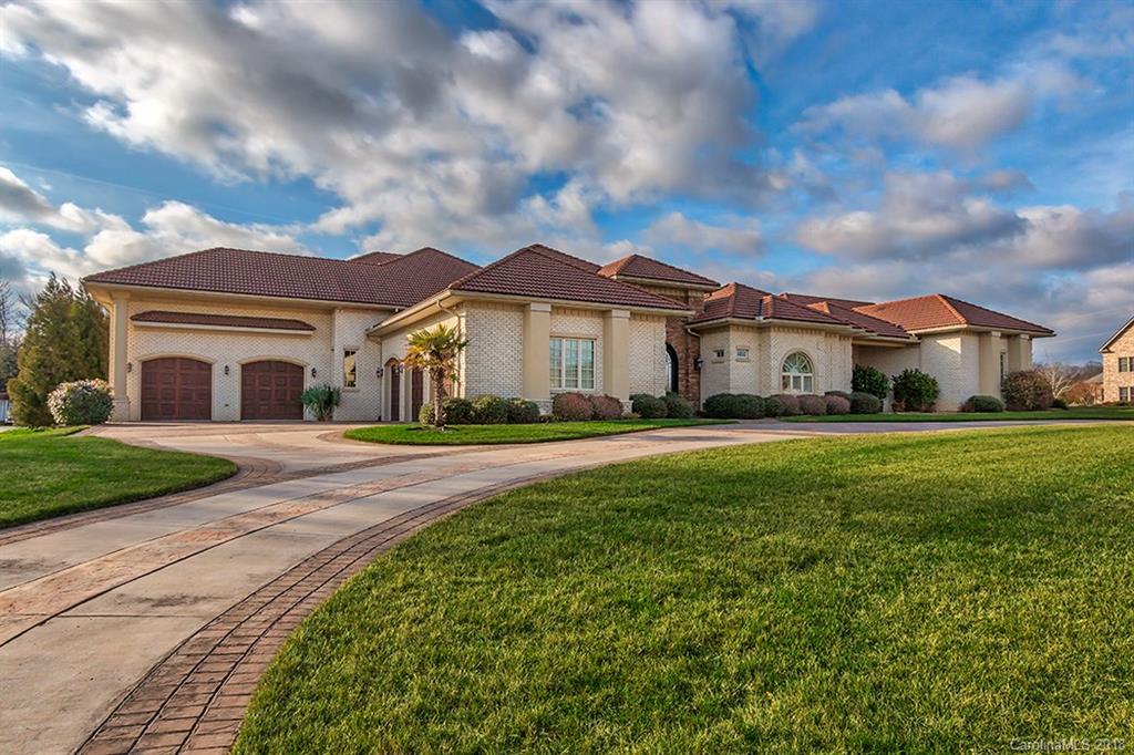 Property image 1 at 8027 Tottenham Drive, Harrisburg, NC 28075