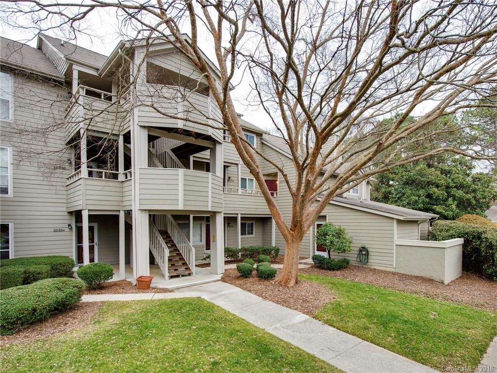 2537 Stockbridge Drive