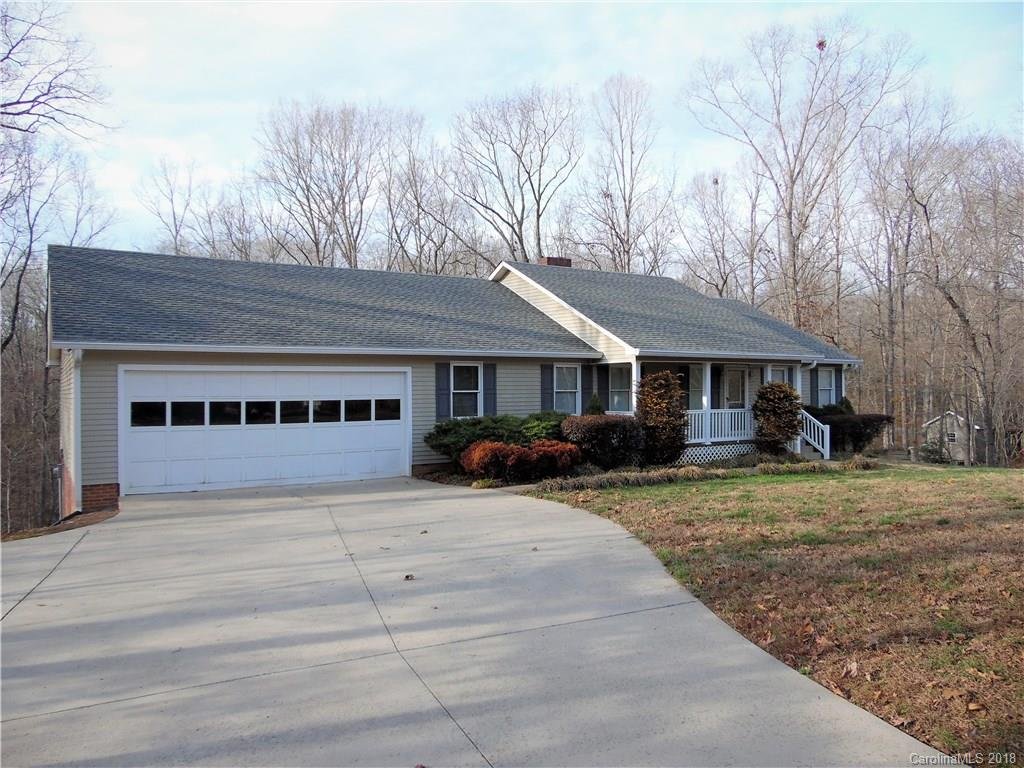 21269 Ravenwood Road