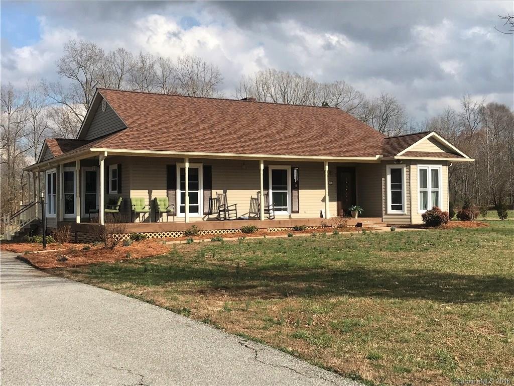 335 Steeple Chase Trail