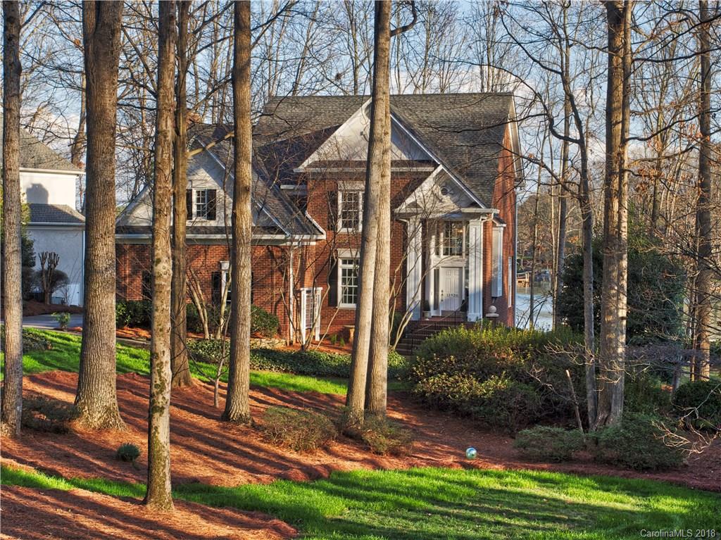 13936 Clarendon Pointe Court