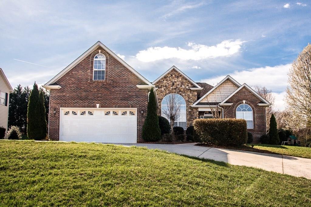 Property image 1 at 5035 Old River Drive, Hickory, NC 28602