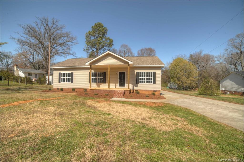 1270 Roundtree Circle