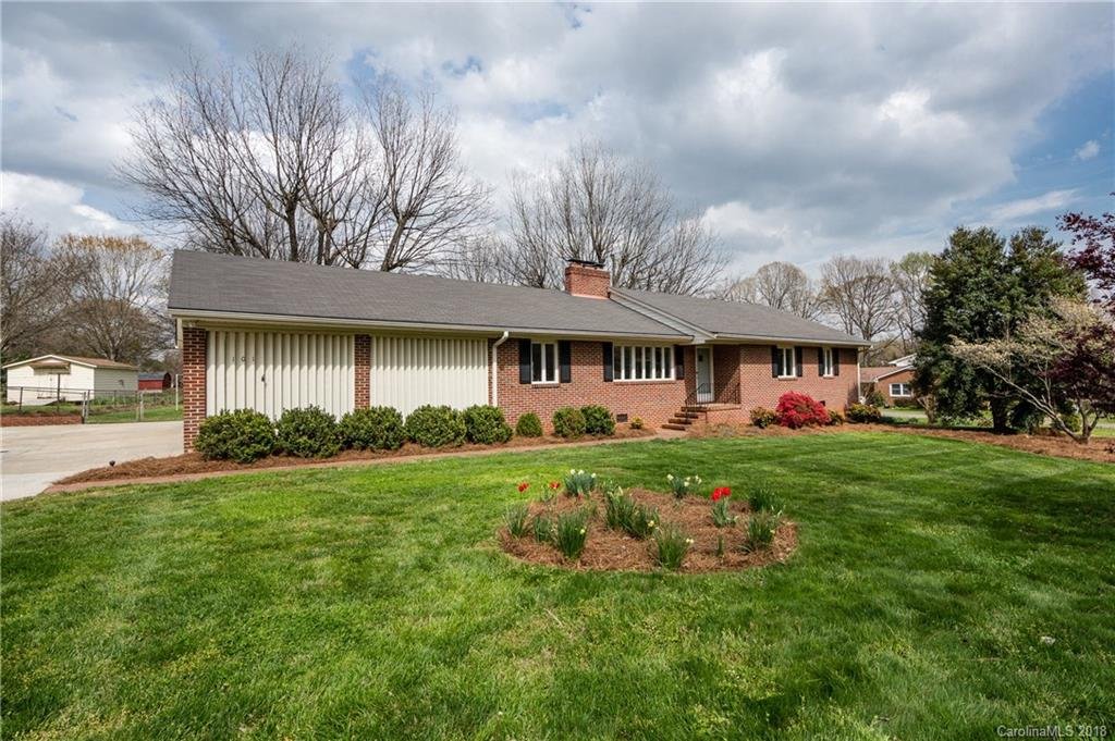 Property image 1 at 101 Amity Circle, Belmont, NC 28012