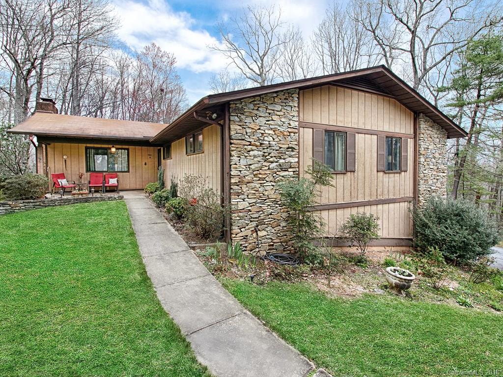 Property image 1 at 7 Chippewa Lane, Hendersonville, NC 28791