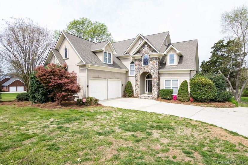 Property image 1 at 1010 Heather Glen Drive, Matthews, NC 28104