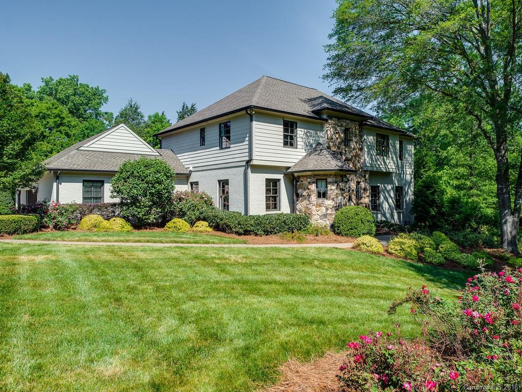 Property image 1 at 5207 Parview Drive, Charlotte, NC 28226