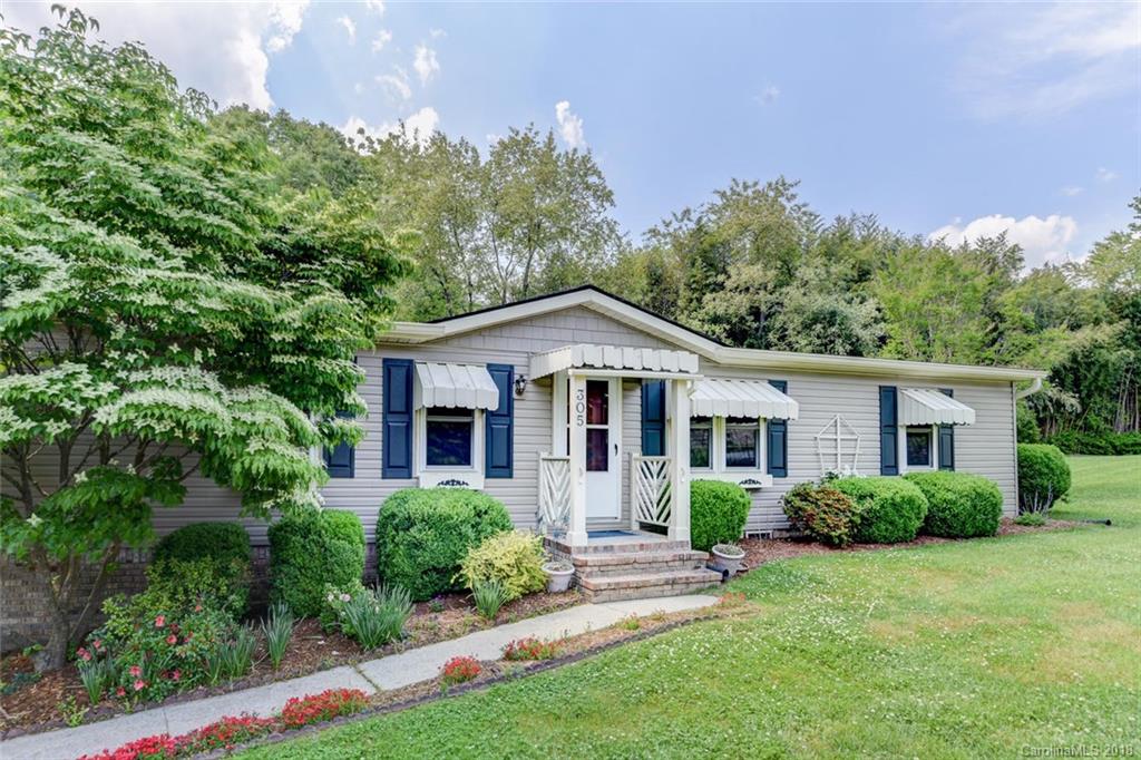 305 Meadowbrook Court