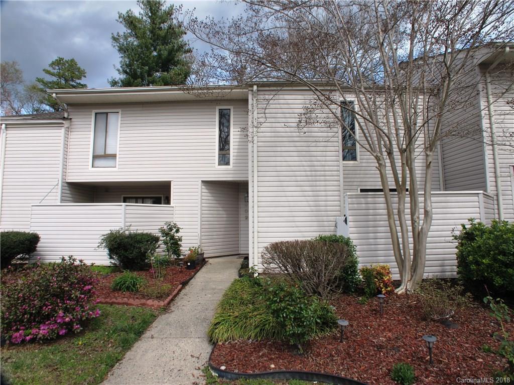 Property image 1 at 7802 Hummingbird Lane, Charlotte, NC 28212