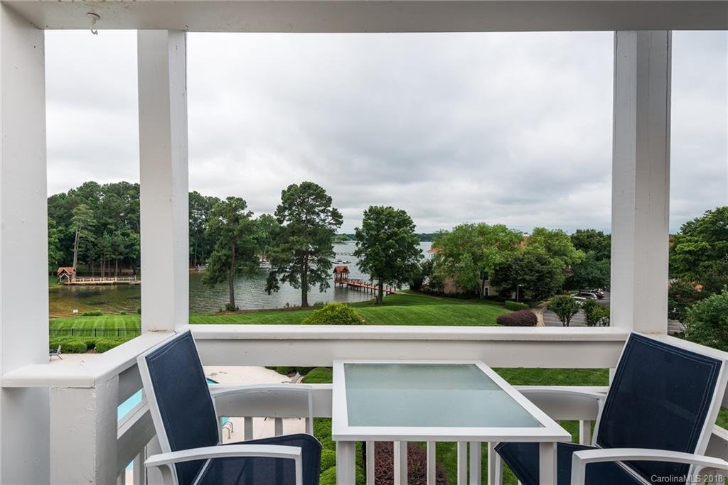 17919 Kings Point Drive