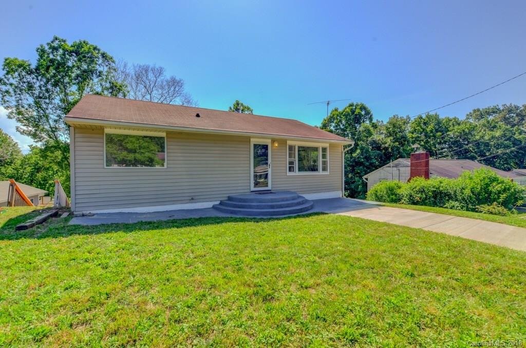 Property image 1 at 8 Belvedere Road, Asheville, NC 28803