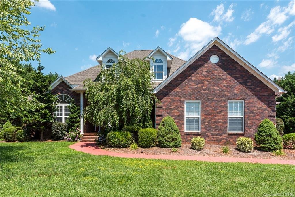 Property image 1 at 9814 Arlington Oaks Drive, Charlotte, NC 28227