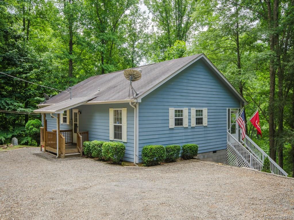 Property image 1 at 421 Wispy Willow Drive, Waynesville, NC 28785